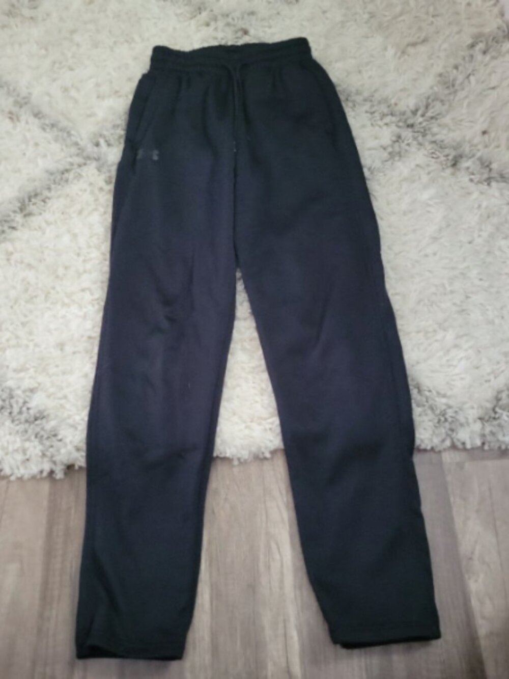Mens size small black Under Armour pants